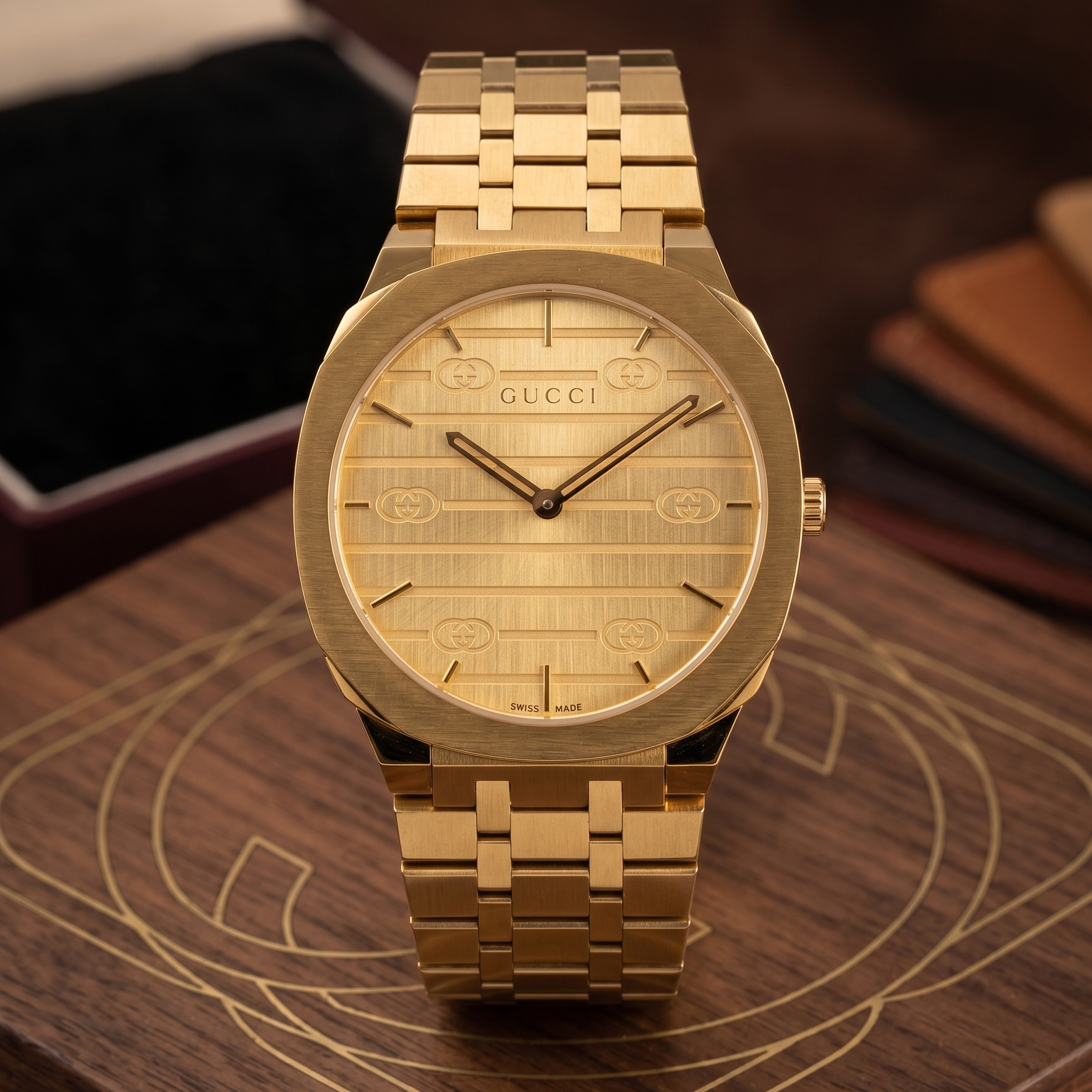 Gucci | 25H | Gold/Gold | Men's Watch | Replica
